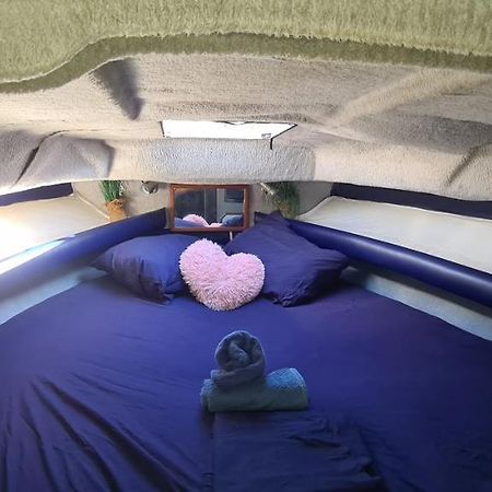 Hotel Boat To Sleep In Barcelona à Sant Adrià de Besòs Extérieur photo